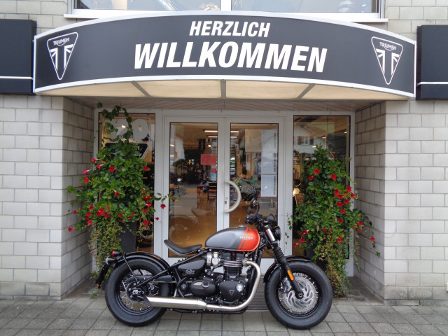 TRIUMPH Bonneville Bobber 1200 Retro Neufahrzeug