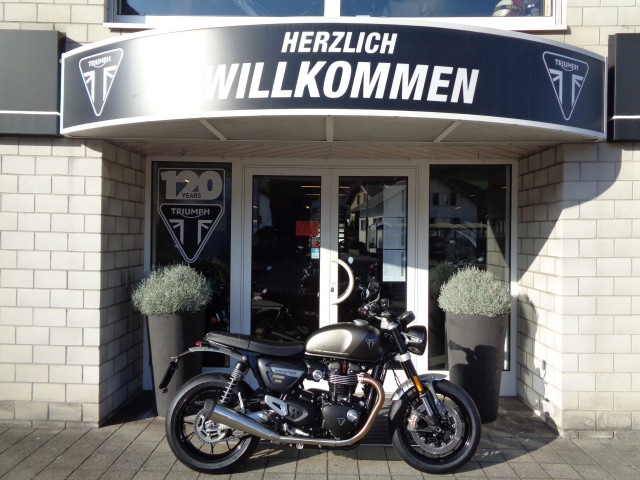 TRIUMPH Speed Twin 1200 Retro Neufahrzeug