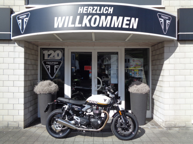 TRIUMPH Speed Twin 1200 Retro Neufahrzeug