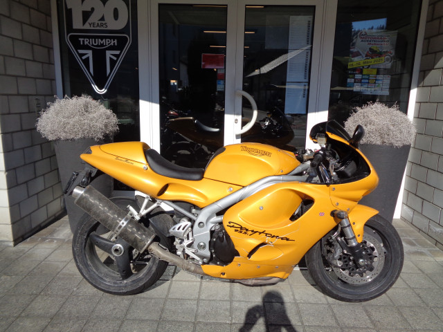 TRIUMPH Daytona 955 Sport Usato