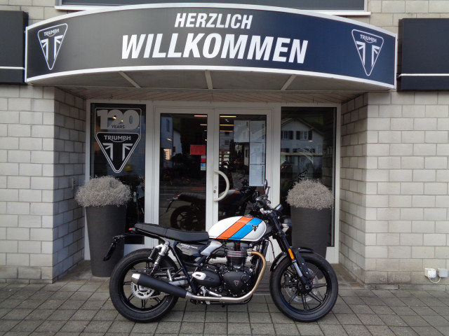 TRIUMPH Speed Twin 900 Retro Neufahrzeug