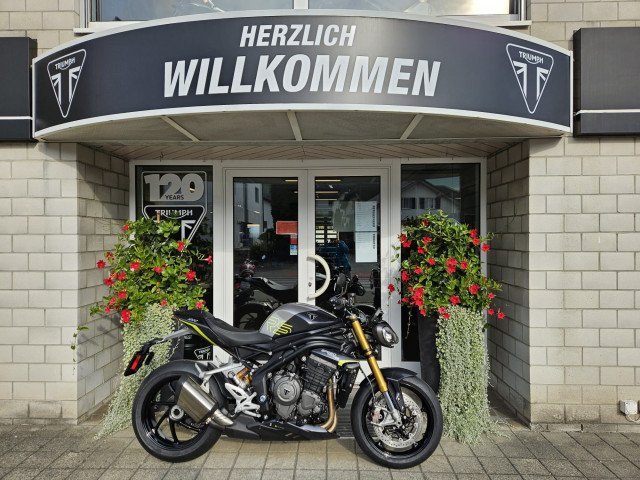 TRIUMPH Speed Triple 1200 RS Naked Neufahrzeug