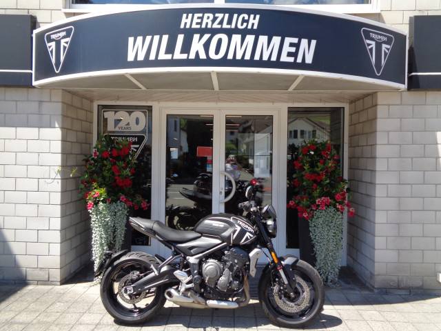 TRIUMPH Trident 660 Naked Occasion