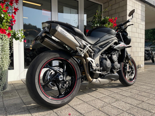 TRIUMPH Speed Triple 1050 RS Naked Occasion