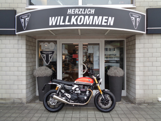 TRIUMPH Speed Twin 1200 RS Retro Neufahrzeug