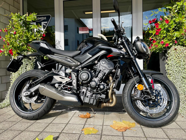 TRIUMPH Street Triple 765 R A2 Naked Neufahrzeug TRIUMPH Street Triple 765 R A2 Naked Neufahrzeug