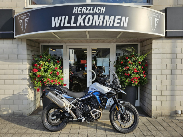 TRIUMPH Tiger 900 Alpine Edition Enduro Vorführfahrzeug TRIUMPH Tiger 900 Alpine Edition Enduro Vorführfahrzeug