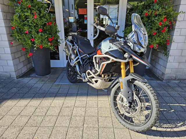 TRIUMPH Tiger 900 Desert Edition Enduro Vorführfahrzeug TRIUMPH Tiger 900 Desert Edition Enduro Vorführfahrzeug