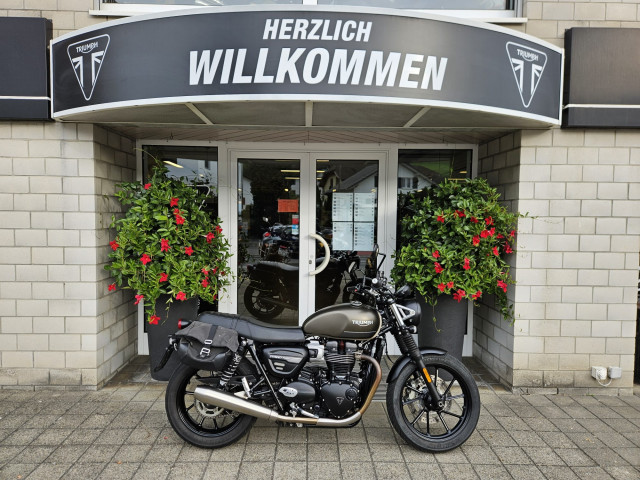 TRIUMPH Street Twin 900 Retro Occasion TRIUMPH Street Twin 900 Retro Occasion