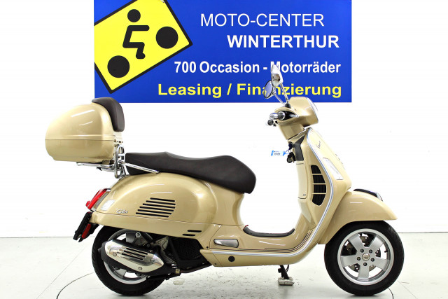 PIAGGIO Vespa GTS 125 Scooter Used