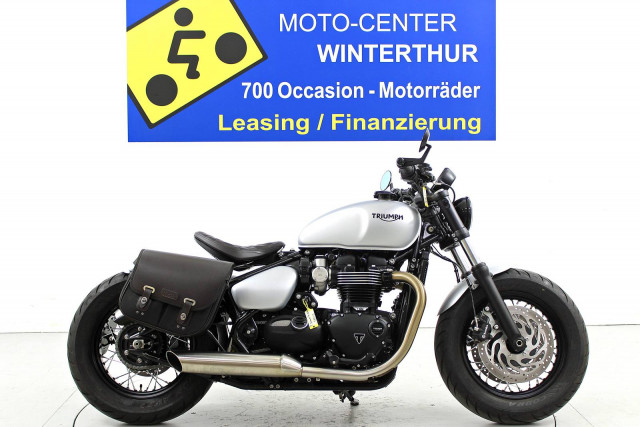 TRIUMPH Bonneville Bobber Black 1200 Retro Occasion