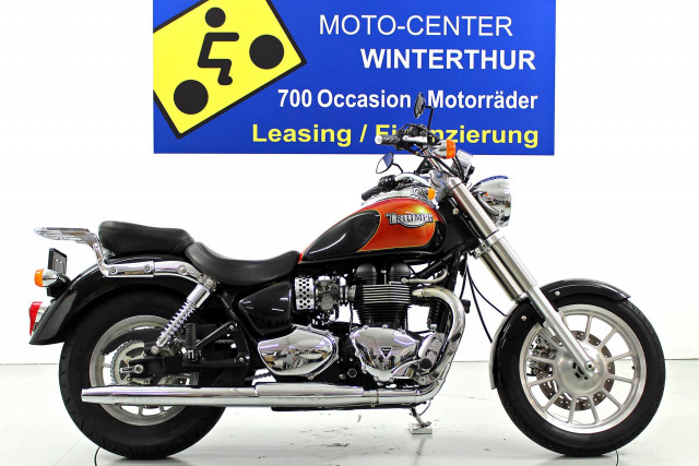 TRIUMPH America 900 Custom Used