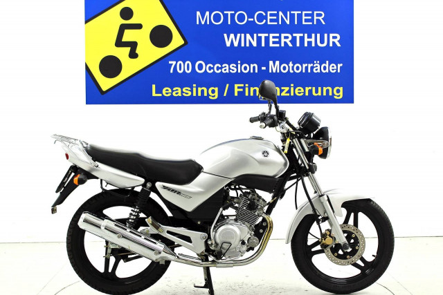 YAMAHA YBR 125 Touring Usato