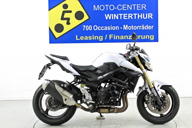 SUZUKI GSR 750 A/U Voltcom Edition Naked Occasion