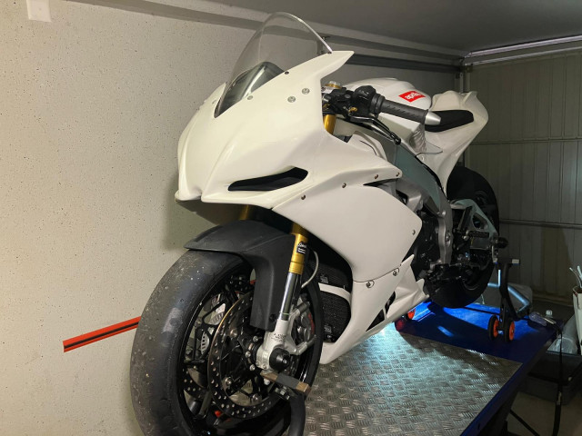 APRILIA RSV4 1000 R APRC Sport Occasion