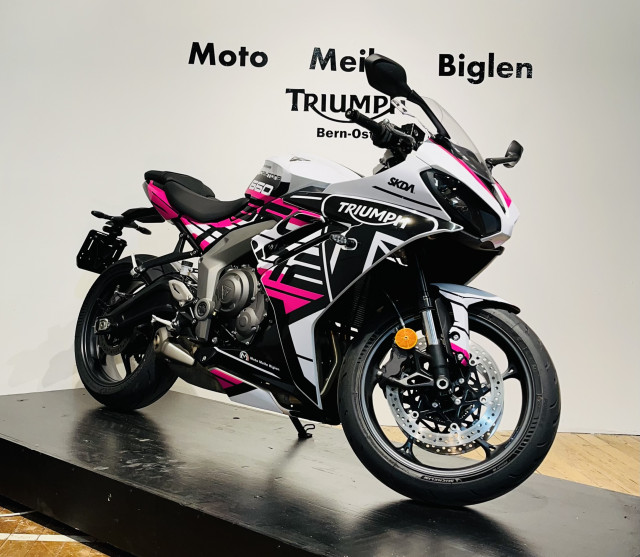 TRIUMPH Daytona 660 Sport Vorführfahrzeug