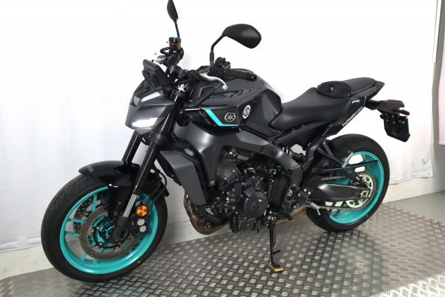 YAMAHA MT-09 Naked Demo vehicle