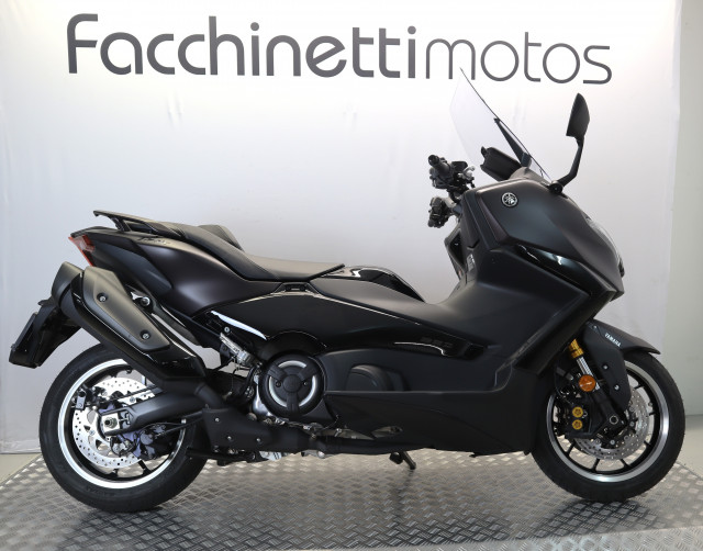YAMAHA TMax 560 Tech Max Roller Vorführfahrzeug