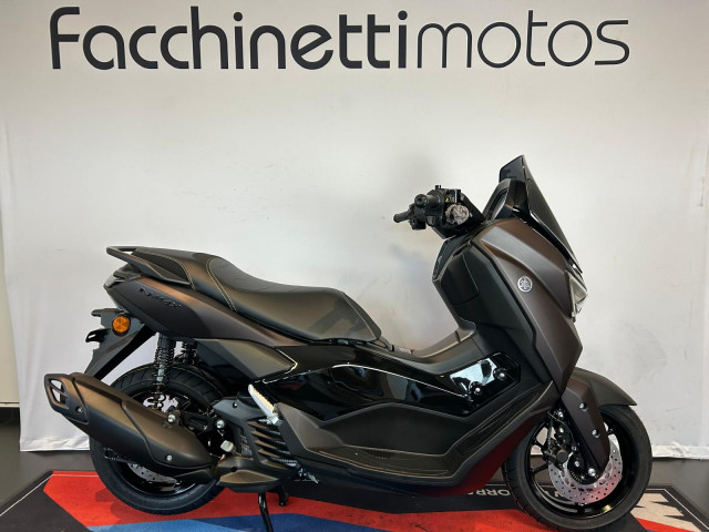 YAMAHA NMax 125 Tech Max Roller Neufahrzeug