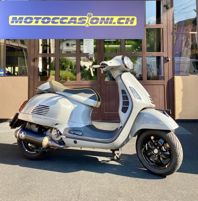 PIAGGIO Vespa GTS 300 HPE Scooter Used