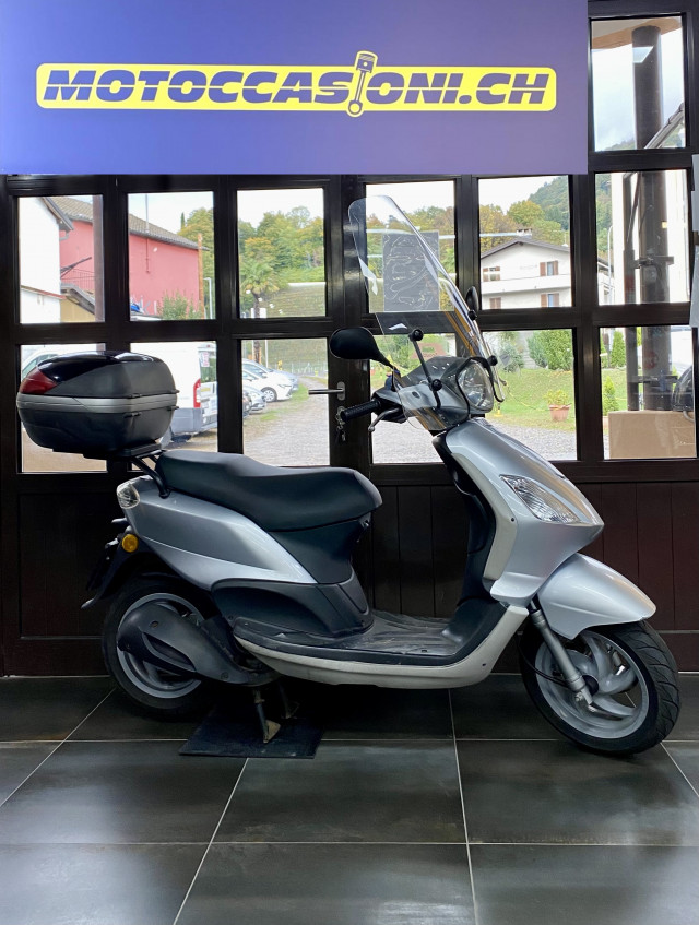 PIAGGIO Fly 125 Scooter Usato