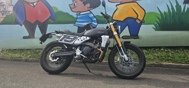 FANTIC MOTOR Caballero 500 Flat Track Retro Vorführfahrzeug