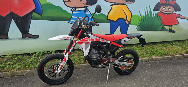FANTIC MOTOR XMF 125 Supermoto Neufahrzeug