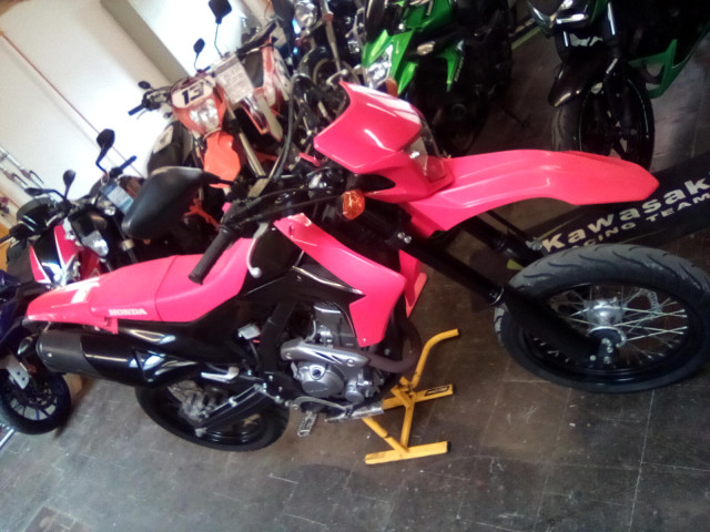 HONDA CRF 250 M Supermoto Usato