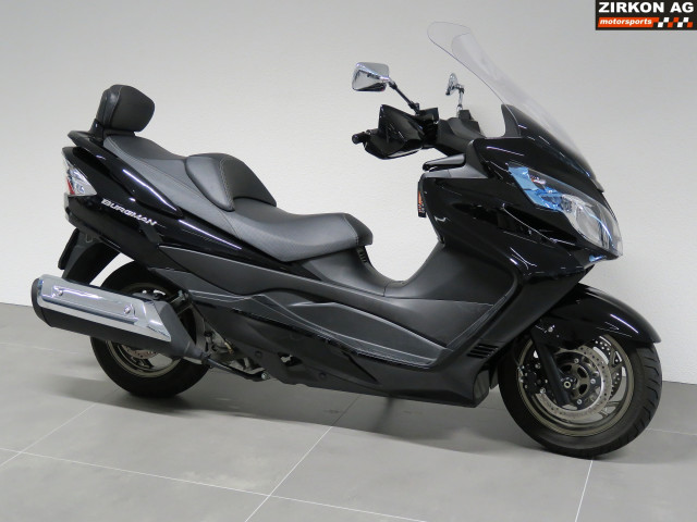 Burgman 400 ABS - Scooter 400 - Scooter - Véhicules - Mondial City