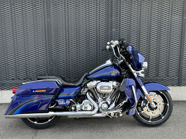 HARLEY-DAVIDSON FLHXSE 1801 CVO Street Glide Touring Occasion