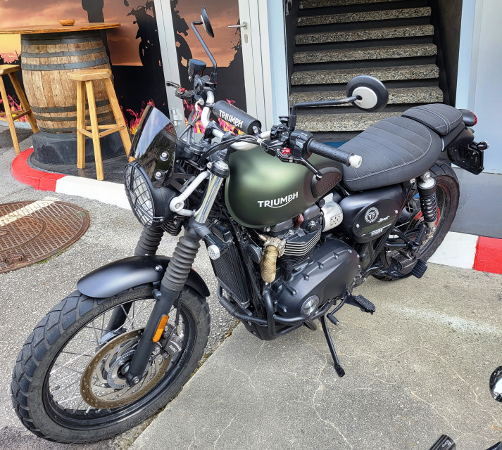 TRIUMPH Street Scrambler 900 Retro Occasion