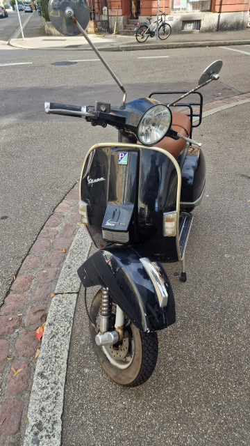 PIAGGIO Vespa PX 125 E Roller Occasion