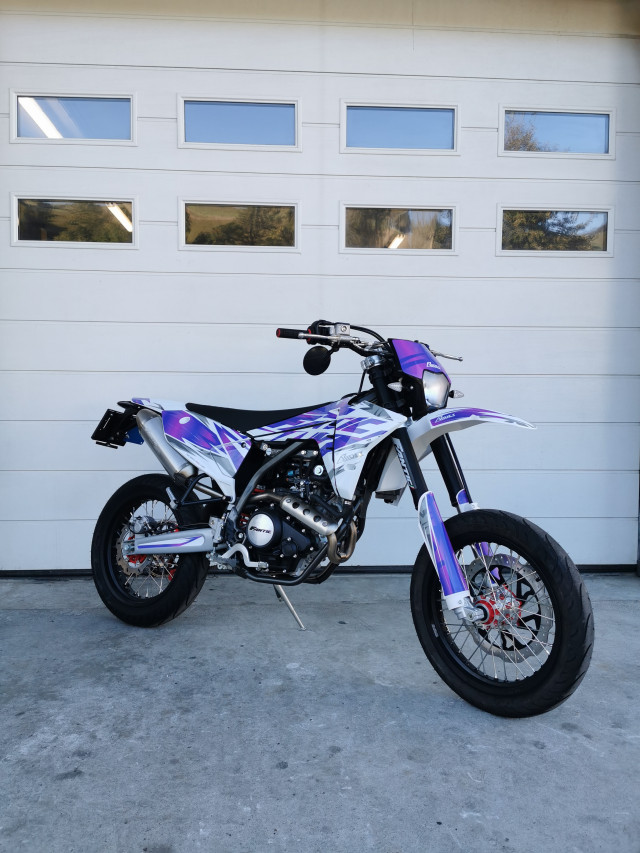 FANTIC MOTOR XMF 125 Supermoto Moto nuova