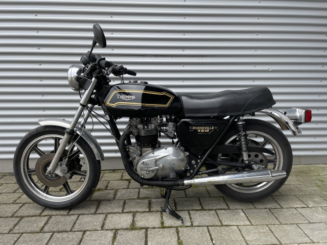 TRIUMPH T 140 D 750 Touring Used