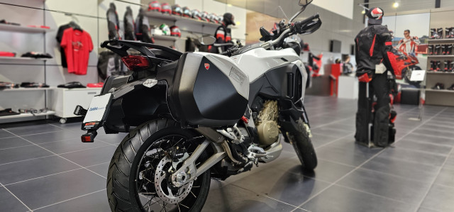 DUCATI Multistrada 1160 V4 S Enduro New vehicle