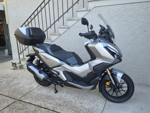 HONDA ADV 350 Roller Occasion