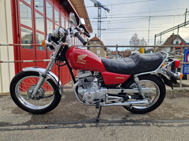 HONDA CM 125 C Custom Occasion