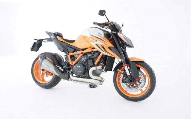 KTM 1290 Super Duke R Naked Neufahrzeug