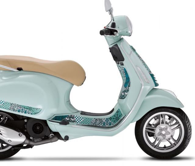 PIAGGIO Vespa Primavera 125 Batik Scooter New vehicle