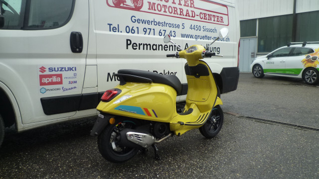 PIAGGIO Vespa Primavera 125 Roller Neufahrzeug