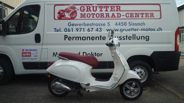 PIAGGIO Vespa Primavera 50 Roller Occasion