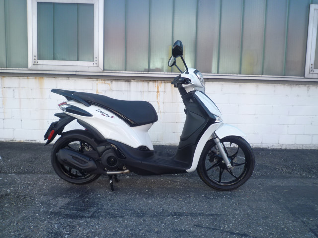 PIAGGIO Liberty 125 Scooter Moto nuova