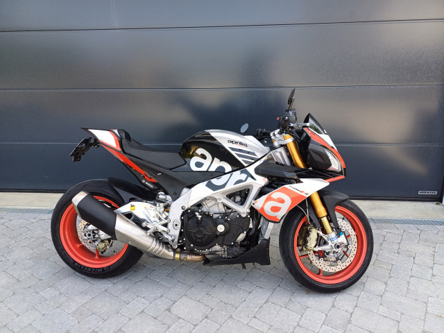 APRILIA Tuono V4 1100 Factory Naked Occasion