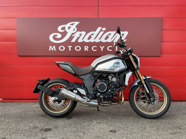 CF MOTO 700 CL-X Heritage Naked Neufahrzeug