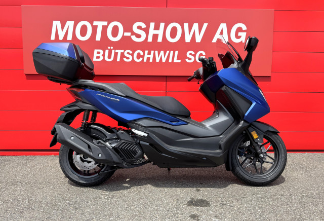 HONDA NSS 125 Forza Smart Top Box Scooter Moto neuve