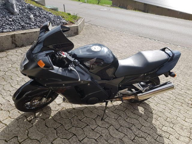 HONDA CBR 1100 XX Blackbird Sport Used