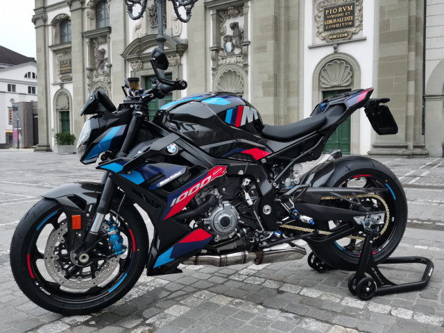 BMW M 1000 R Competition Naked Registrazione di un giorno