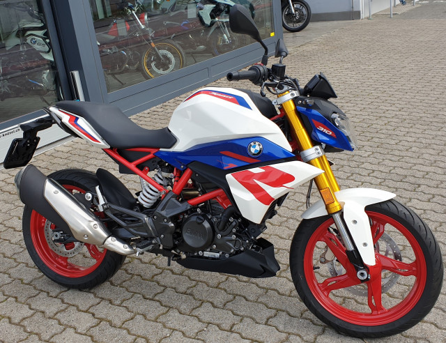 BMW G 310 R Sport Naked Registrazione di un giorno