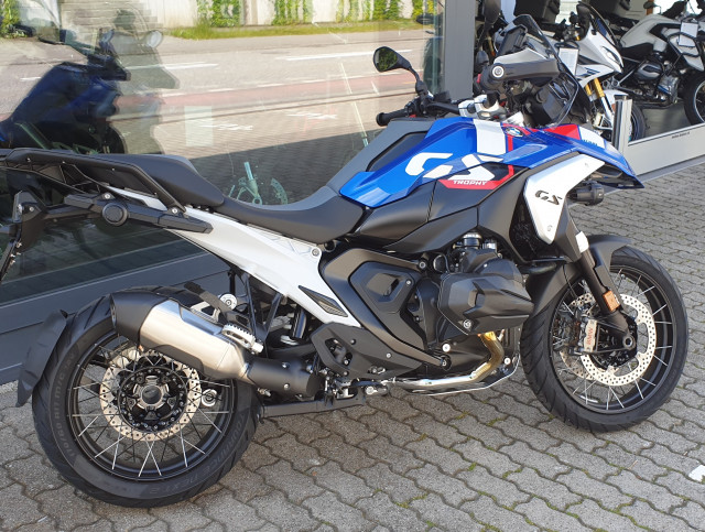 BMW R 1300 GS Trophy Enduro Tageseinlösung