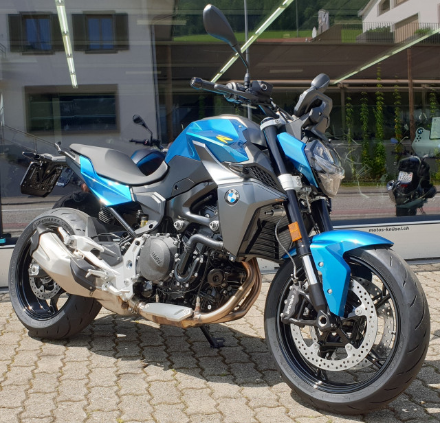 BMW F 900 R A2 Naked Immatriculation d’un jour